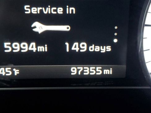 Used 2017 Kia Niro EX image 13