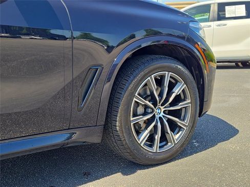 Used 2022 BMW X5 xDrive40i w/ M Sport Package AWD/4WD image 28