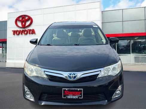 Used 2012 Toyota Camry XLE w/ Leather Pkg FWD image 13