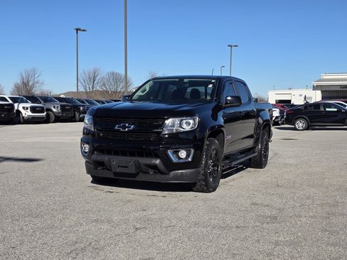 Used 2020 Chevrolet Colorado Z71 w/ Z71 Midnight Edition image 3