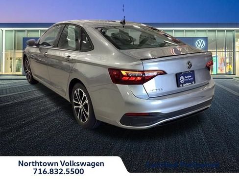 Used 2024 Volkswagen Jetta Sport FWD image 4