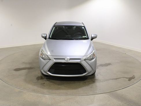 Used 2018 Toyota Yaris iA image 8