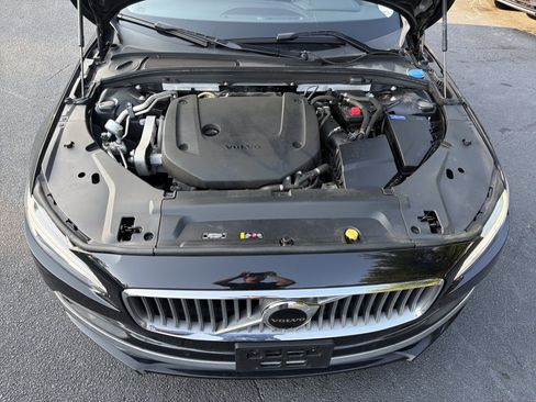 Certified 2023 Volvo S90 B6 Plus AWD/4WD image 36
