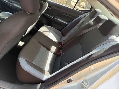 Used 2025 Nissan Versa SV image 22