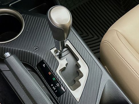 Used 2014 Toyota RAV4 Limited image 25