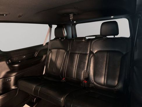 Used 2024 Jeep Wagoneer L Series III w/ Flexible Seating Group image 20