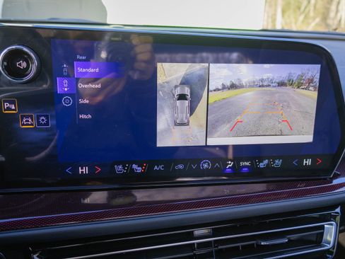 New 2026 Chevrolet Traverse RS w/ LPO, Floor Liner Package image 18