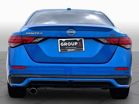Certified 2025 Nissan Sentra SR FWD image 5
