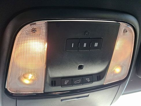 Used 2022 Dodge Durango R/T image 25