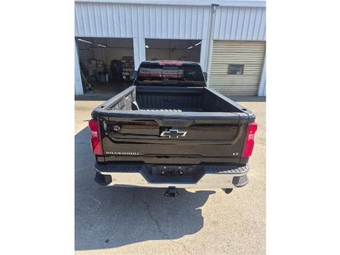 Used 2025 Chevrolet Silverado 3500 LT w/ Safety Package AWD/4WD image 5