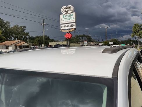 Used 2015 Chrysler Town & Country Touring w/ Driver Convenience Group image 8