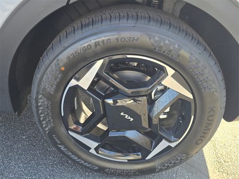 New 2026 Kia Sportage EX image 12