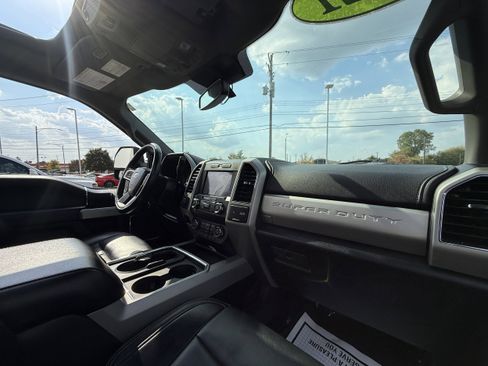 Used 2021 Ford F250 Lariat image 27