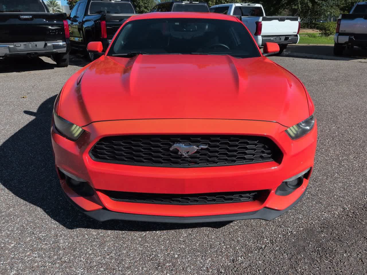 Used 2016 Ford Mustang Coupe RWD image 9