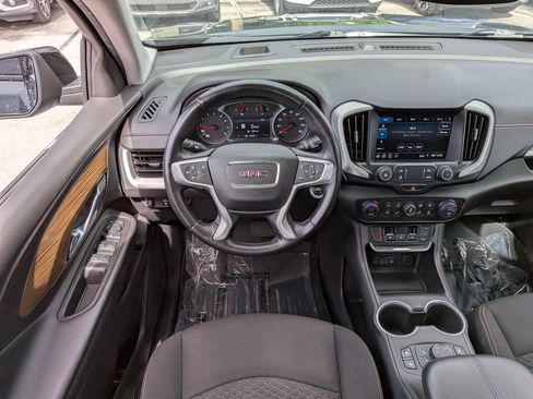 Used 2021 GMC Terrain SLE w/ Driver Convenience Package AWD/4WD image 17