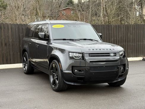 Certified 2025 Land Rover Defender 130 V8 image 8