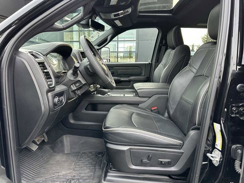 Used 2024 RAM 3500 Limited image 21