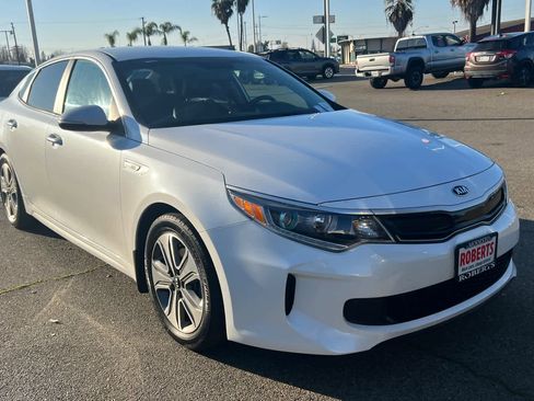 Used 2017 Kia Optima EX image 3