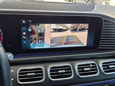 Used 2025 Mercedes-Benz GLS 580 4MATIC image 20