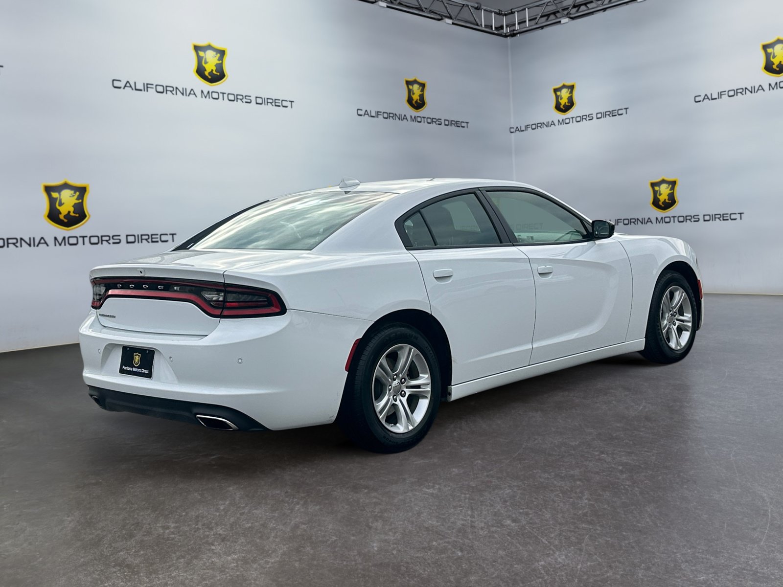 Used 2023 Dodge Charger SXT RWD image 5