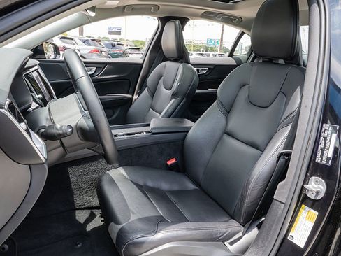 Used 2024 Volvo S60 B5 Core FWD image 14