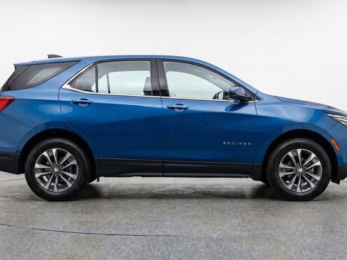 Used 2025 Chevrolet Equinox LT FWD image 11