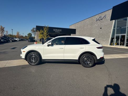 Used 2019 Porsche Cayenne image 46