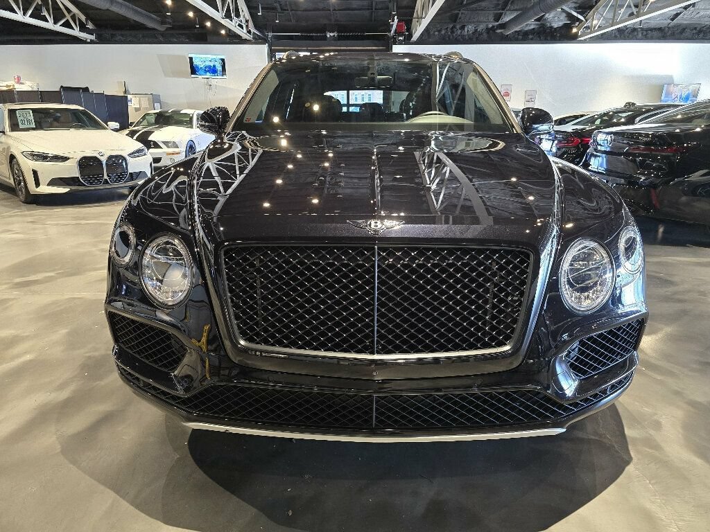 Used 2019 Bentley Bentayga AWD/4WD image 2