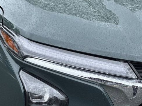 Used 2025 Chevrolet Trax LT w/ Driver Confidence Package image 43