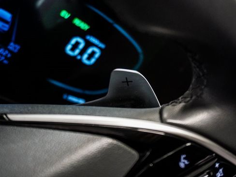 Used 2023 Kia Niro EX Touring image 18