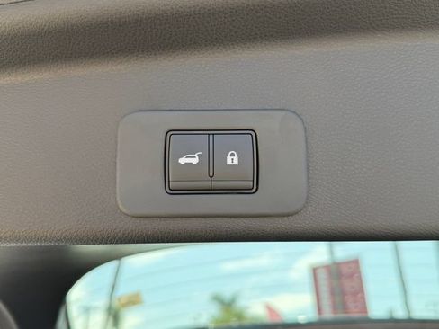 New 2026 Nissan Murano SV AWD/4WD image 9