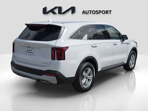 New 2026 Kia Sorento LX image 8