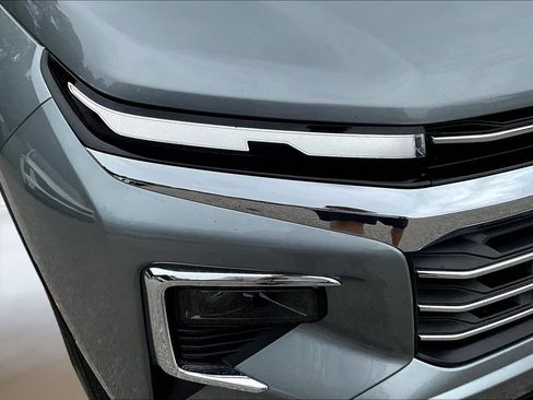Used 2025 Chevrolet Traverse LT AWD/4WD image 30