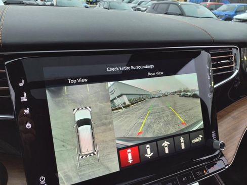 New 2024 Jeep Grand Wagoneer Series III image 17