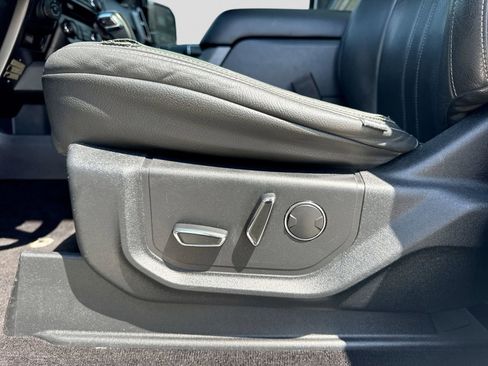 Used 2018 Ford F150 XLT w/ Equipment Group 302A Luxury AWD/4WD image 20