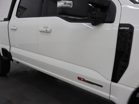 Used 2024 Ford F350 Lariat w/ Lariat Ultimate Package AWD/4WD image 28
