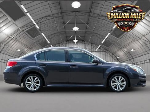 Used 2013 Subaru Legacy 2.5i Premium w/ All-Weather Pkg AWD/4WD image 7