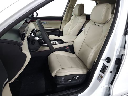 New 2026 Genesis GV70 2.5T AWD/4WD image 12