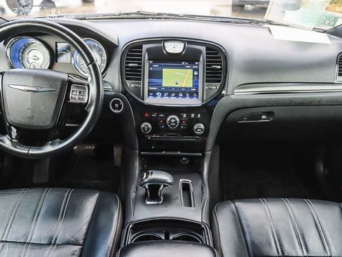 Used 2014 Chrysler 300 S image 16