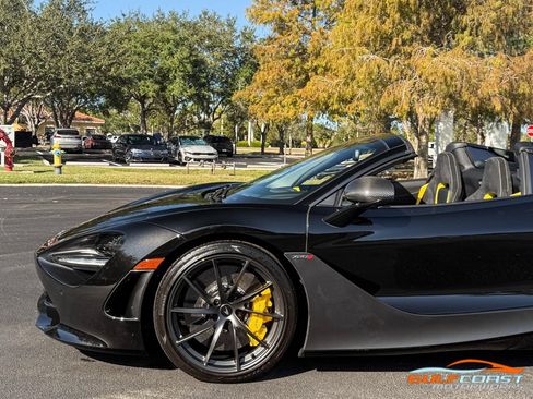 Used 2022 McLaren 720S Performance image 40