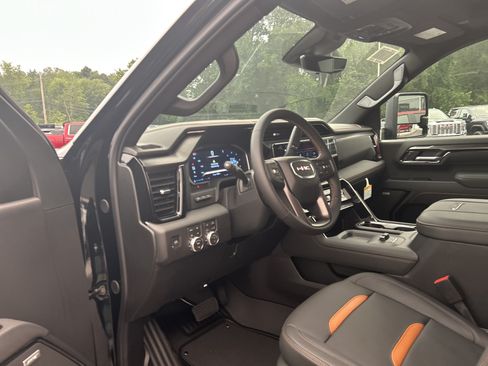 New 2026 GMC Sierra 3500 AT4 w/ AT4 Premium Plus Package AWD/4WD image 20