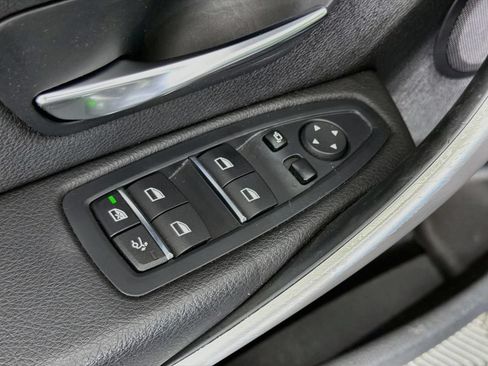 Used 2018 BMW 330i Gran Turismo xDrive AWD/4WD image 20
