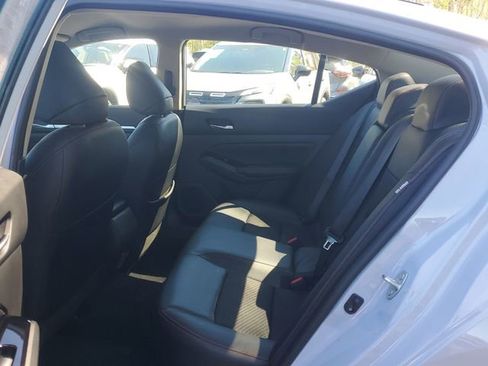 Certified 2025 Nissan Altima 2.5 SR AWD/4WD image 10
