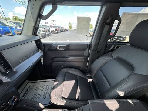 New 2026 Ford Bronco Badlands AWD/4WD image 13