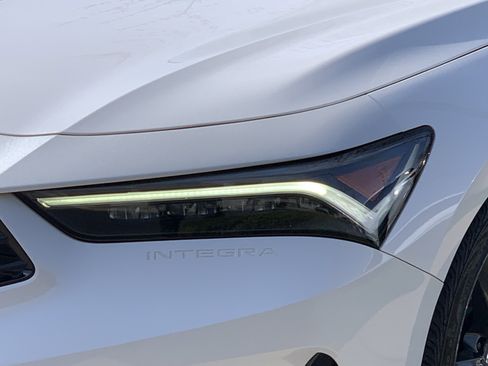 Used 2023 Acura Integra A-Spec image 6