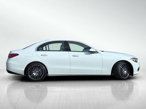 Used 2023 Mercedes-Benz C 300 Sedan image 3
