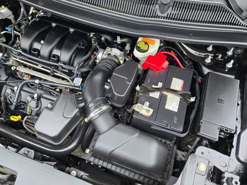 Used 2019 Ford Explorer XLT w/ Equipment Group 202A image 76