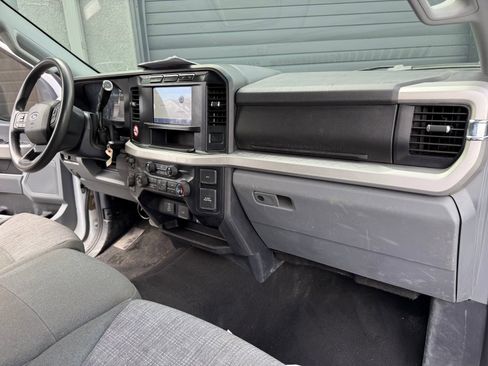 Used 2024 Ford F250 XLT w/ FX4 Off-Road Package image 13
