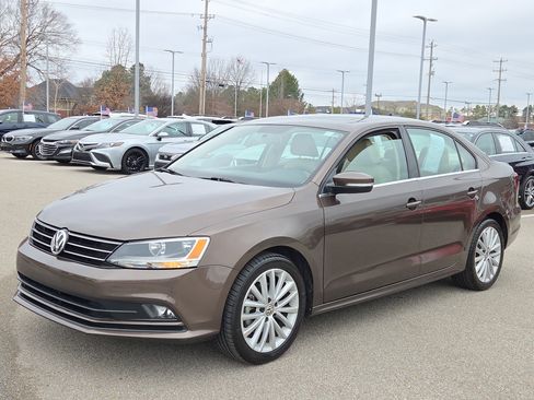 Used 2015 Volkswagen Jetta SE image 7