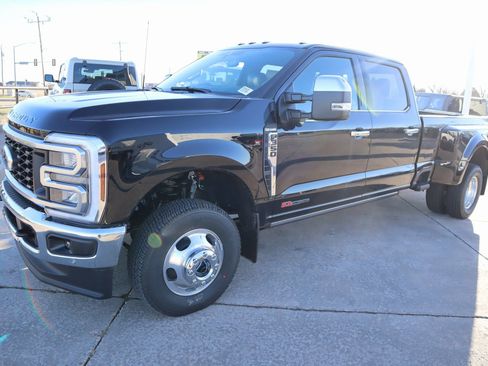 New 2026 Ford F350 King Ranch w/ Chrome Package image 11